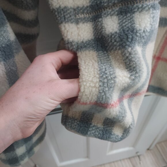 Burberry Beige Check Fleece Jacket - Picture 5 of 9